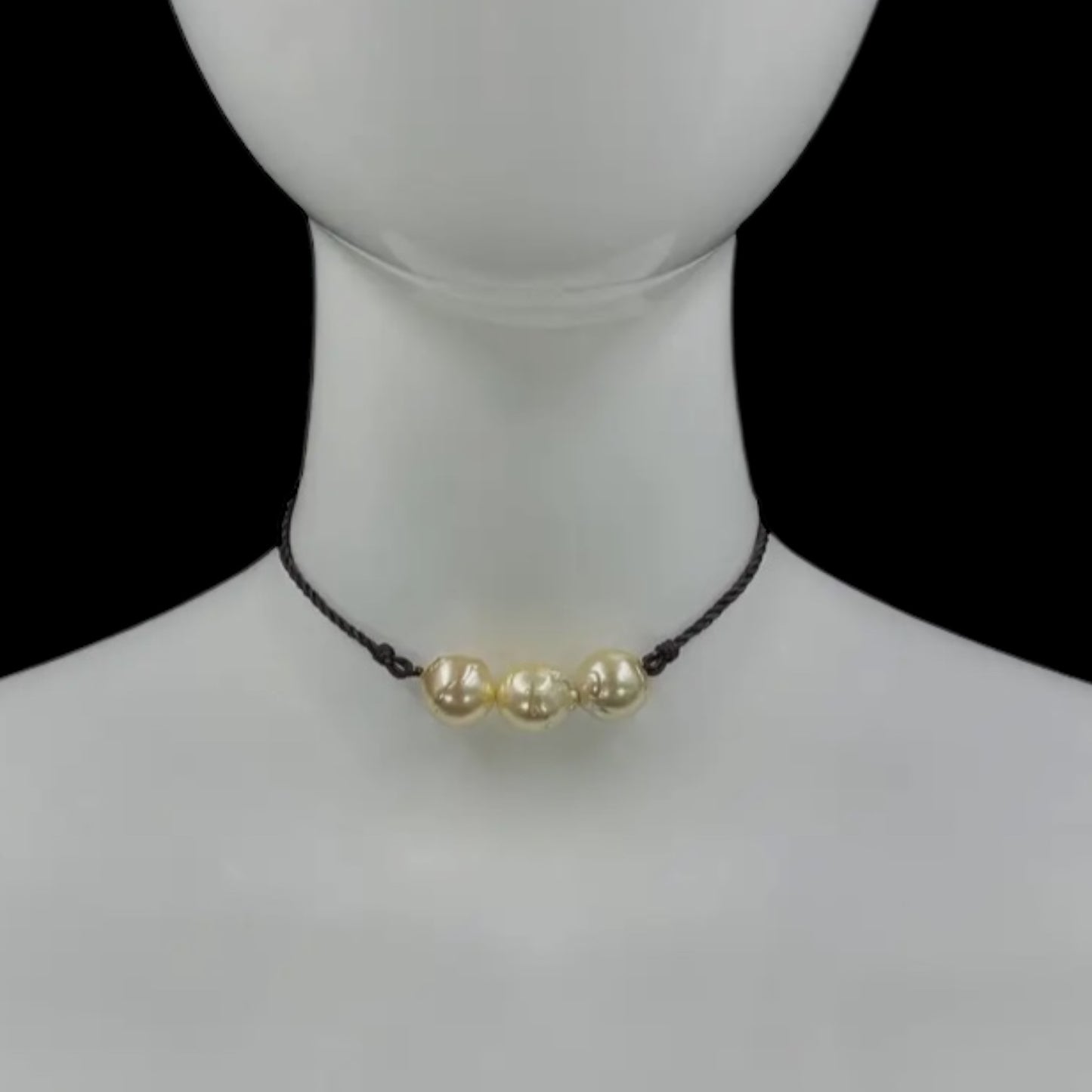Baroque Pearl Choker Necklace