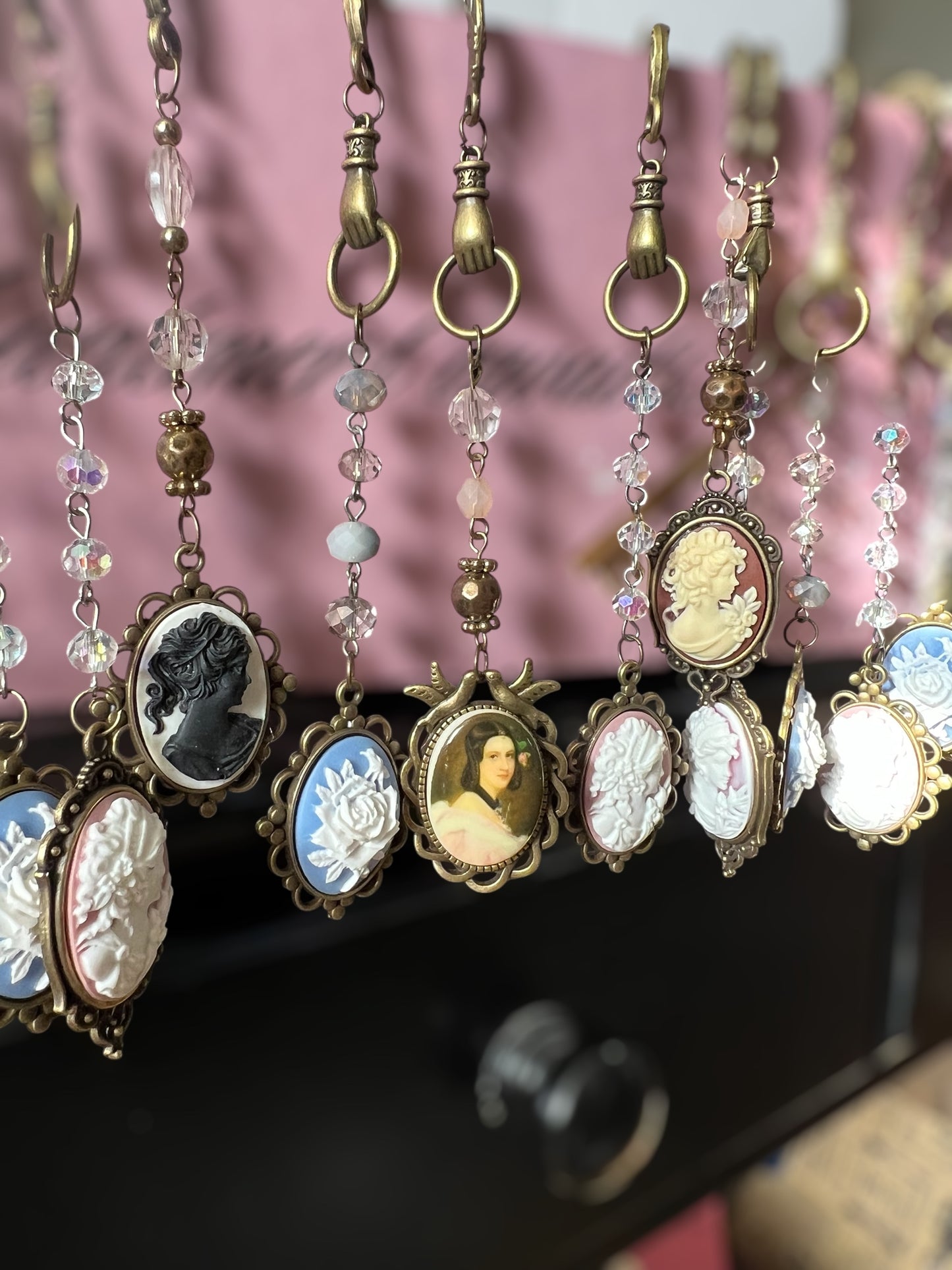 Cameo Metal Bookmark Mystery Pick