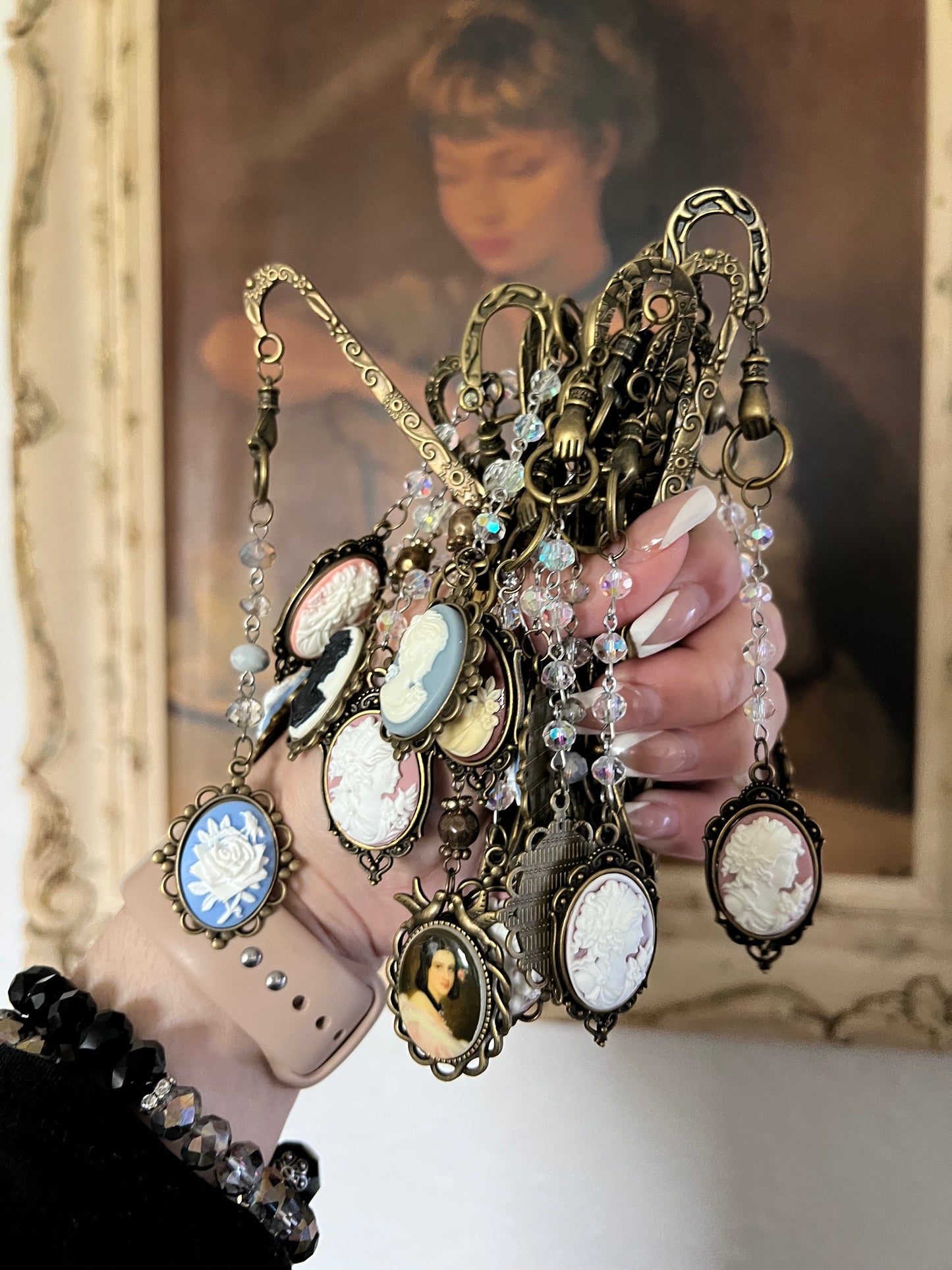 Cameo of the Month Club