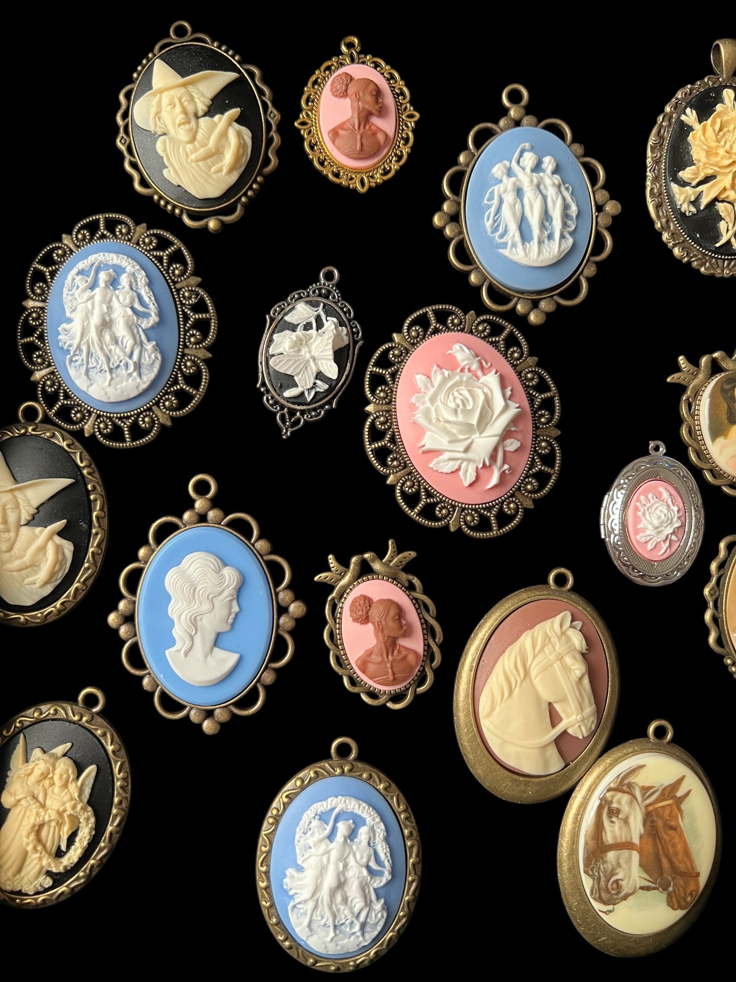 Cameo of the Month Club