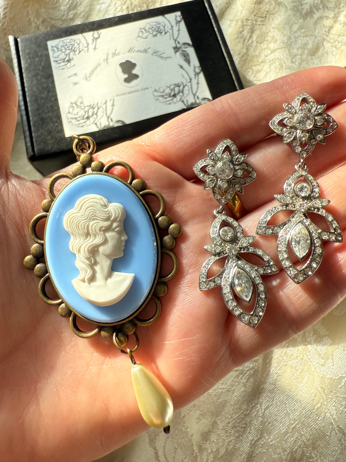 Cameo of the Month Club